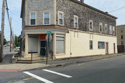 437 Bay St #1 1
