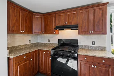 8 Fort Ln #8 1
