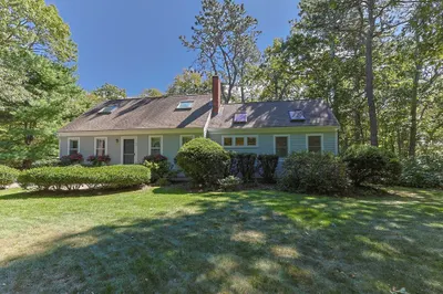 84 Seamans Ln 1