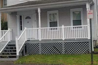 7 Dean Ave #1 1