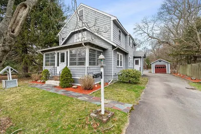 352 East St 1