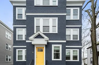 46 Astoria St #3