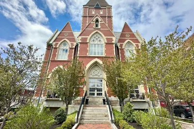 225 Dorchester Street #19 1