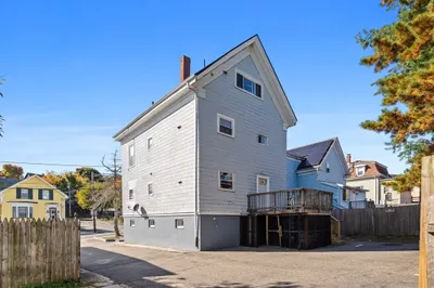 63 Sheridan St 1