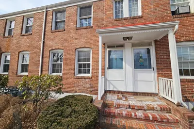 48 Colony Rd #48 1