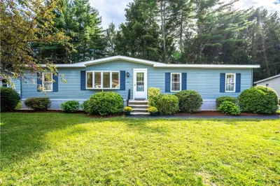 57 Earl Dr