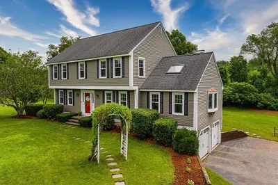 2 Fieldstone Drive 1