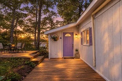 84 Lakewood Dr 1