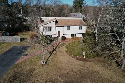 35 Dundee Dr 1