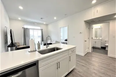 302 Broadway #202