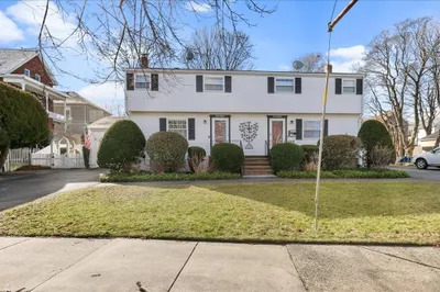 48 LAfAyette PlAce #A