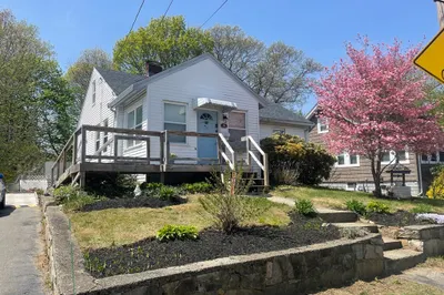 20 Roosevelt Rd