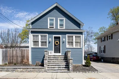 318 Cypress St