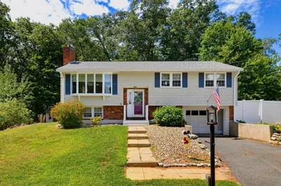 3 Bonnie Ln 1