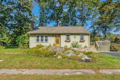 93 Maplewood Circle 1