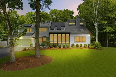 6 Thoreau Dr 1