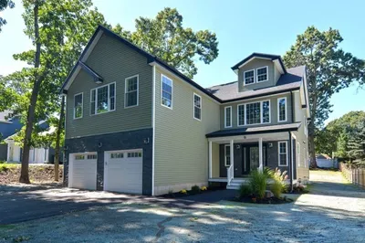 6 Ash St
