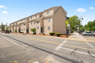 51 Fairfield Park #51