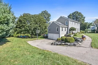 8 Erbeck Cir 1