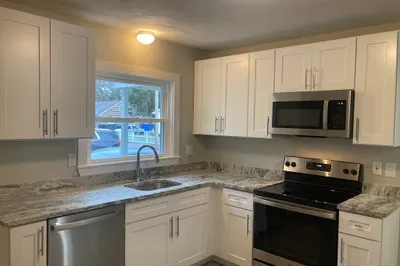 161 N Main St 1