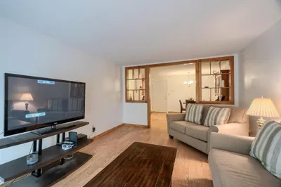 200 Manning St #14C