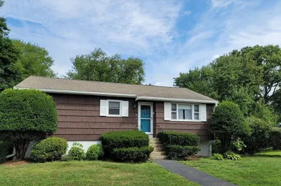 11 Oakwood Dr 1