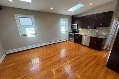 24 Ellington Rd #3