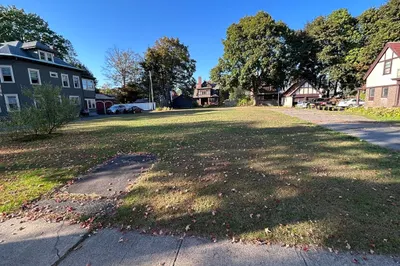 68 Fairfield Ave 1