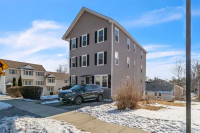 194 Hamilton St 1