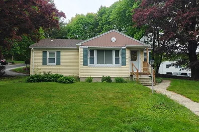 18 Fairview Ave 1