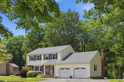 27 Kennel Hill Dr 1
