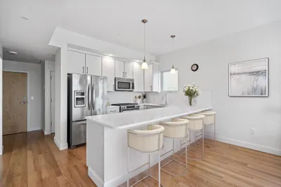 18 White St #1