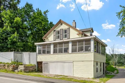 74 Ironstone St 1
