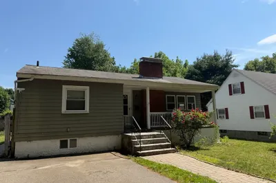 722 Vfw Pkwy 1