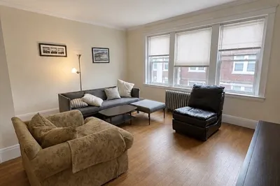 40 Longwood Ave #5 1