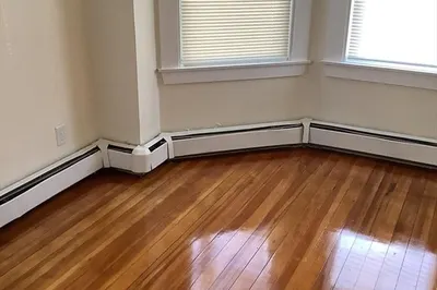 57 Vine St #12