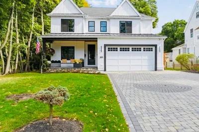 305 North Main St