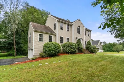 799 Pond St 1