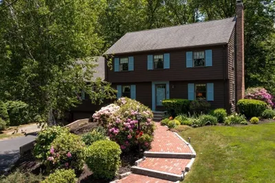5 Cape Cod Ln
