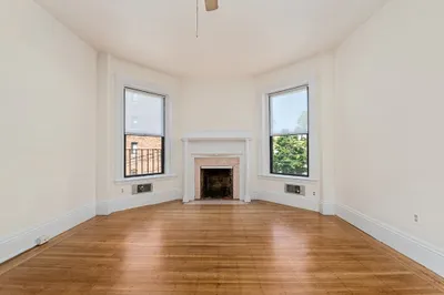 9 Buswell Stret St #2R