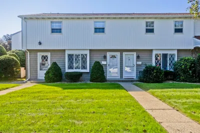 212 Blisswood Village Dr #212 1