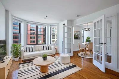 534 Commonwealth Ave., Ave #U: 3B
