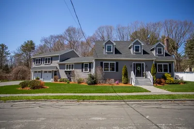 2 Fairview St