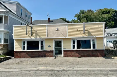 127-129 Lowell St