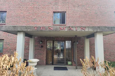 10 Main St #401