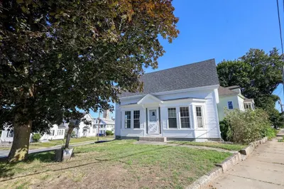 93 School St 1