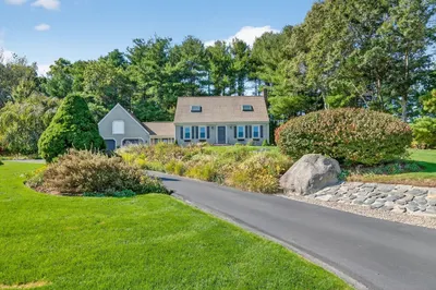 13 Fairway Dr 1