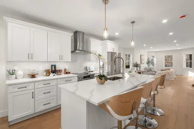 25 Francis St #1