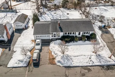 74 Benson St