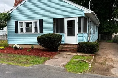 201 Florence St